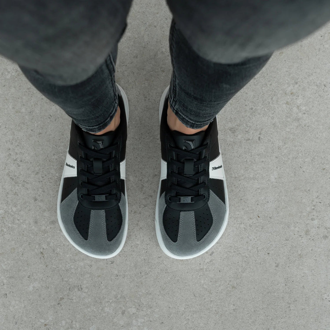 Icara Leather Sneakers - MyMara