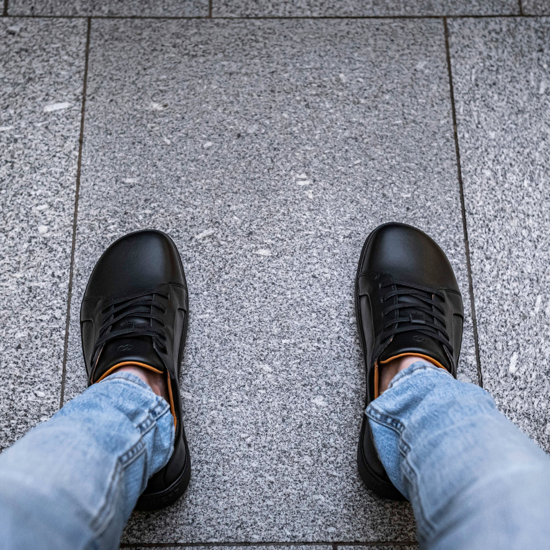Skinners Moonwalker in Black (Black), product image 30